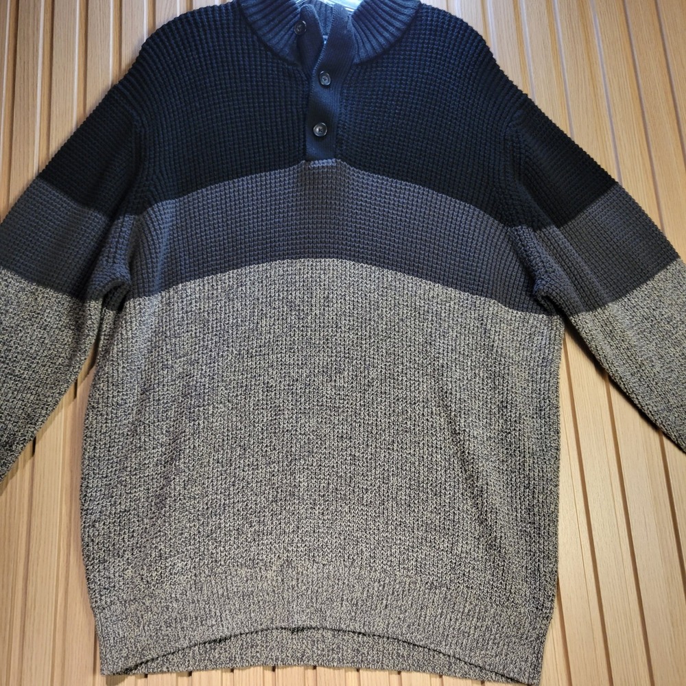 IZOD Mens XL Colorblock Henley Sweater Grey Black Waffle Knit Mock Neck Pullover